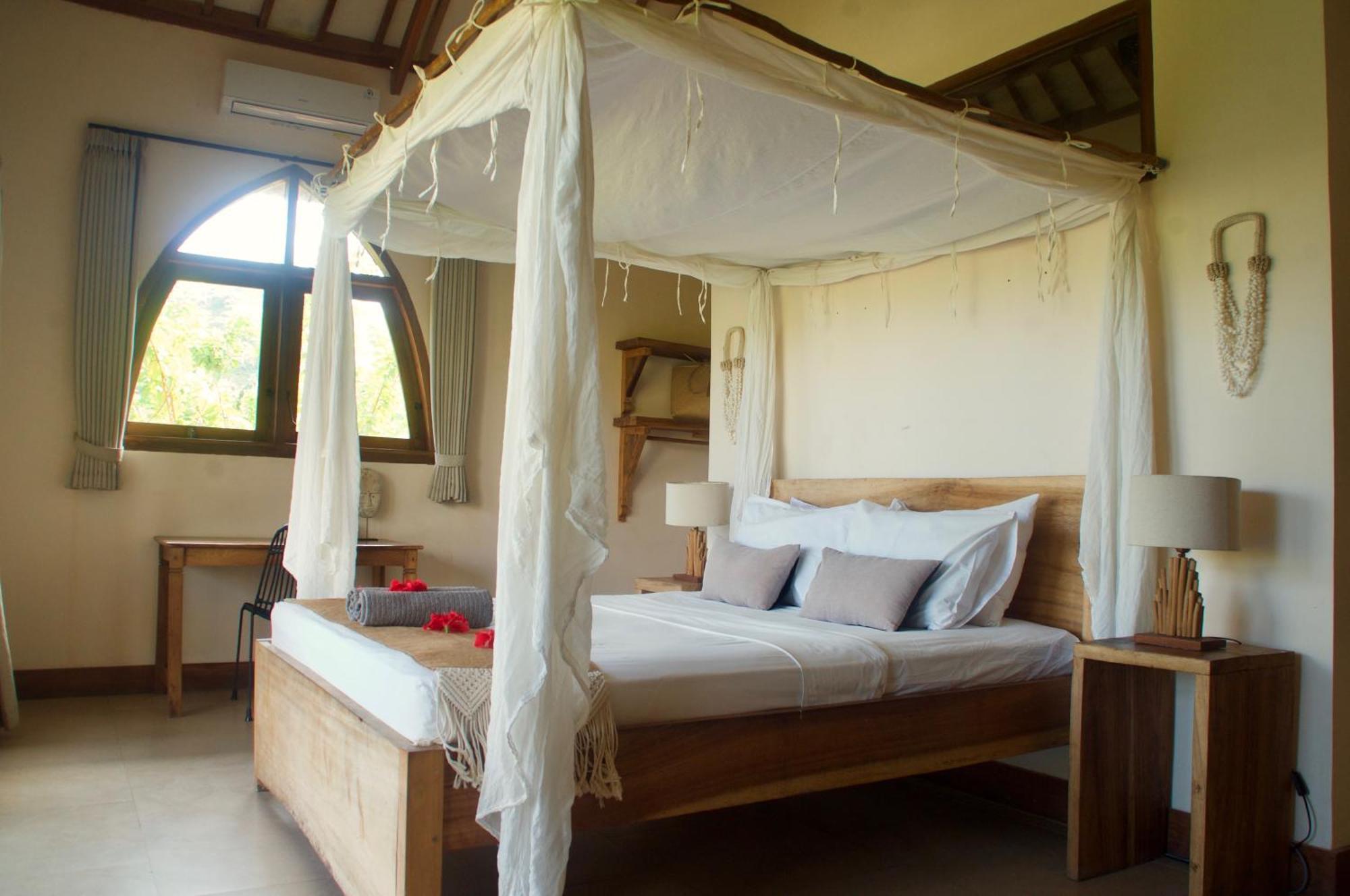 Owa Lodge Areguling Kuta  Rum bild