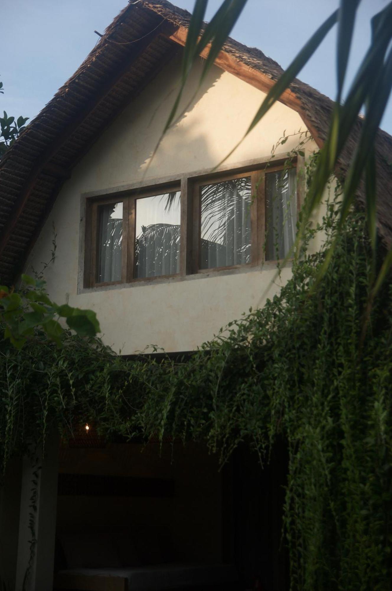 Owa Lodge Areguling Kuta  Exteriör bild