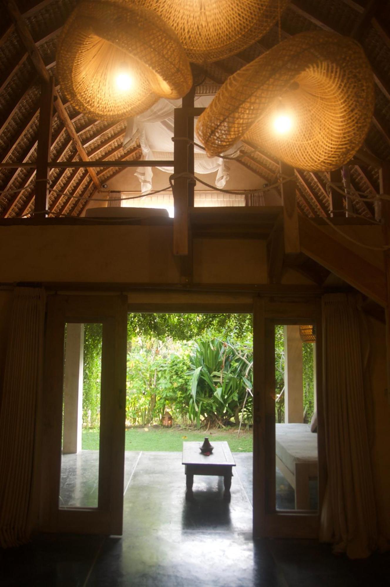 Owa Lodge Areguling Kuta  Rum bild