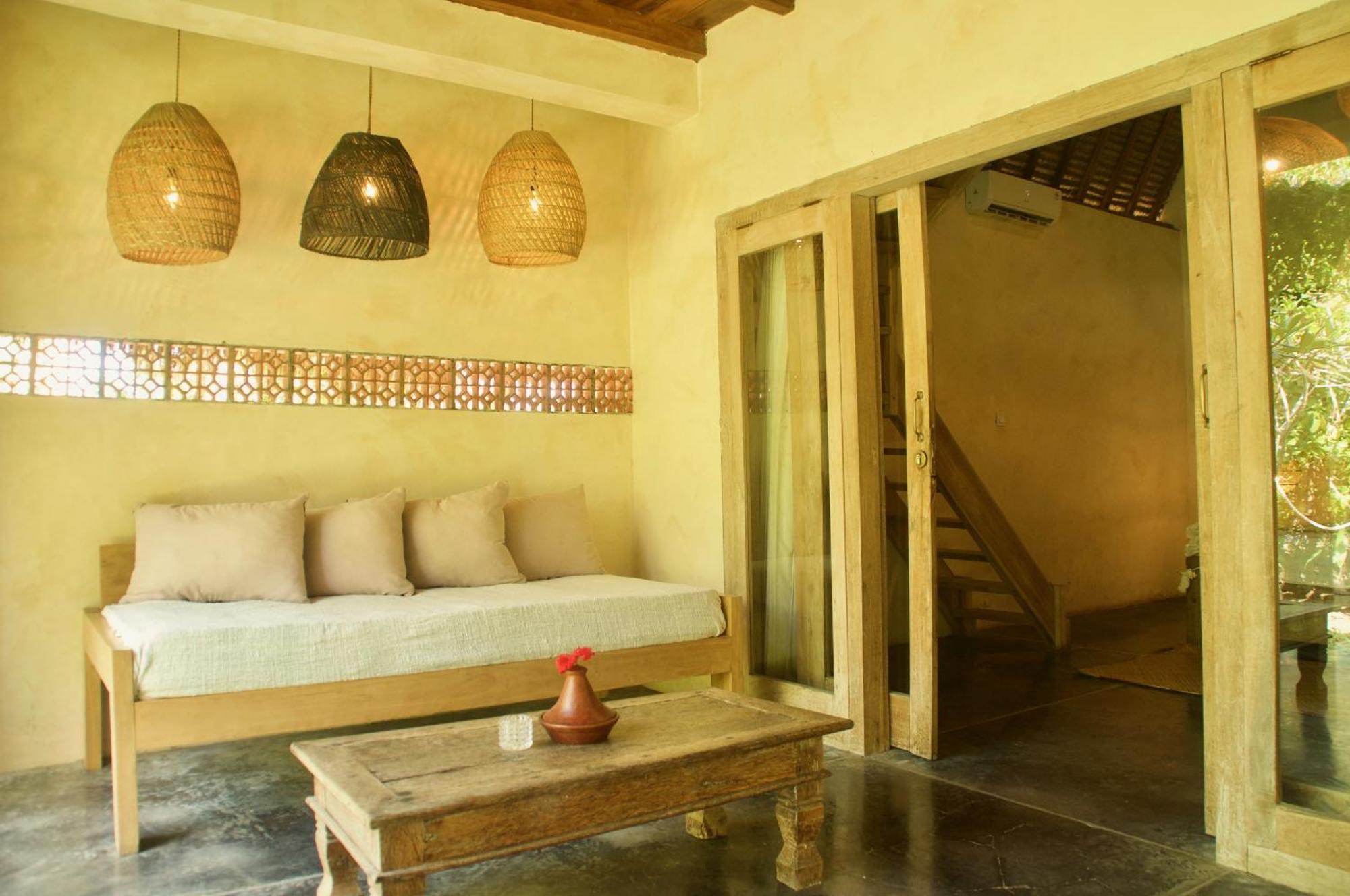 Owa Lodge Areguling Kuta  Rum bild