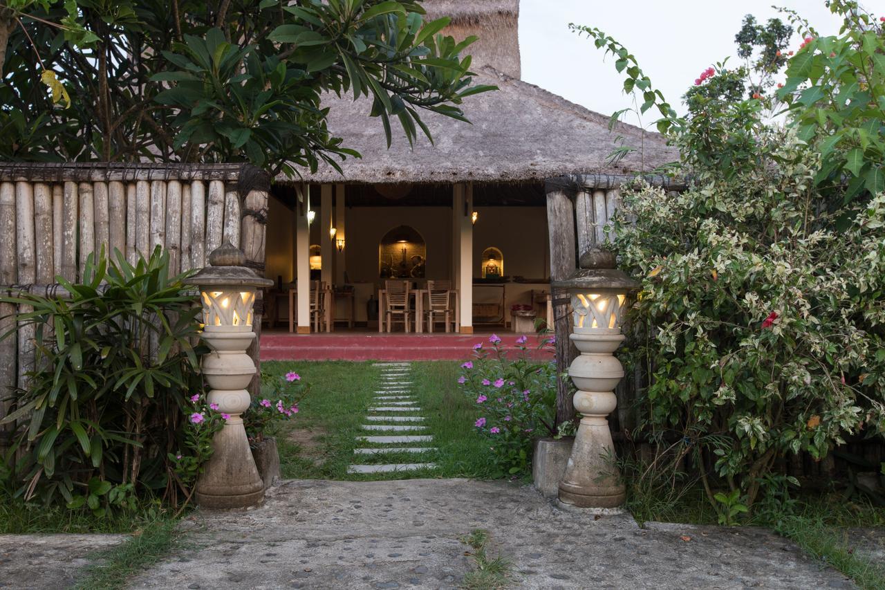 Owa Lodge Areguling Kuta  Exteriör bild